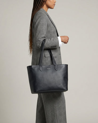 Classic Tote